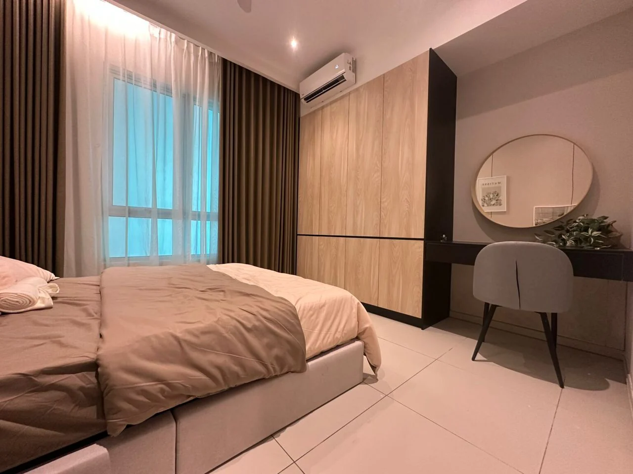 Goodwood Residence show unit bedroom
