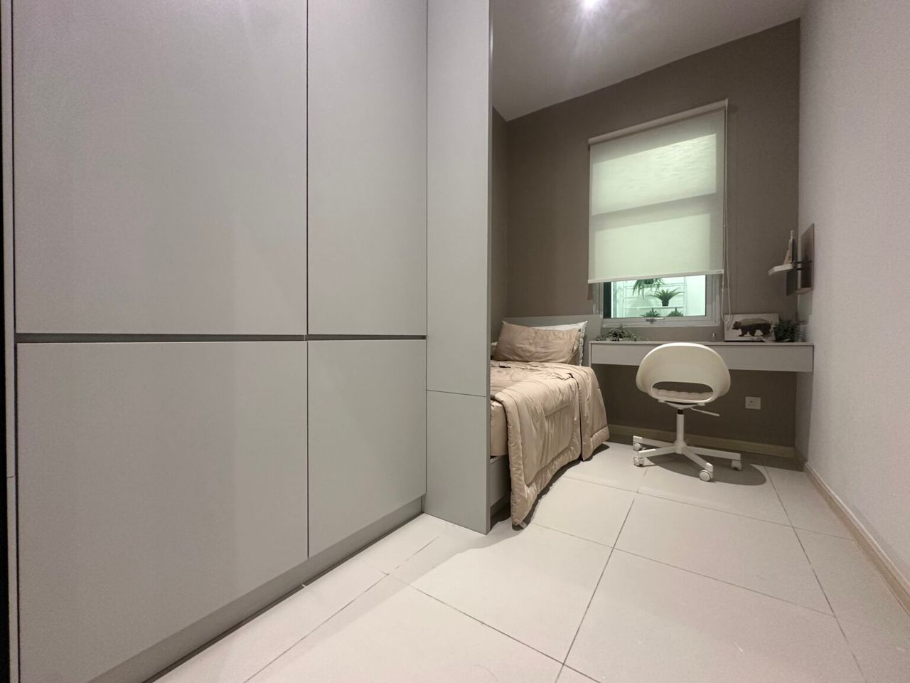 Goodwood Residence show unit compact bedroom and study