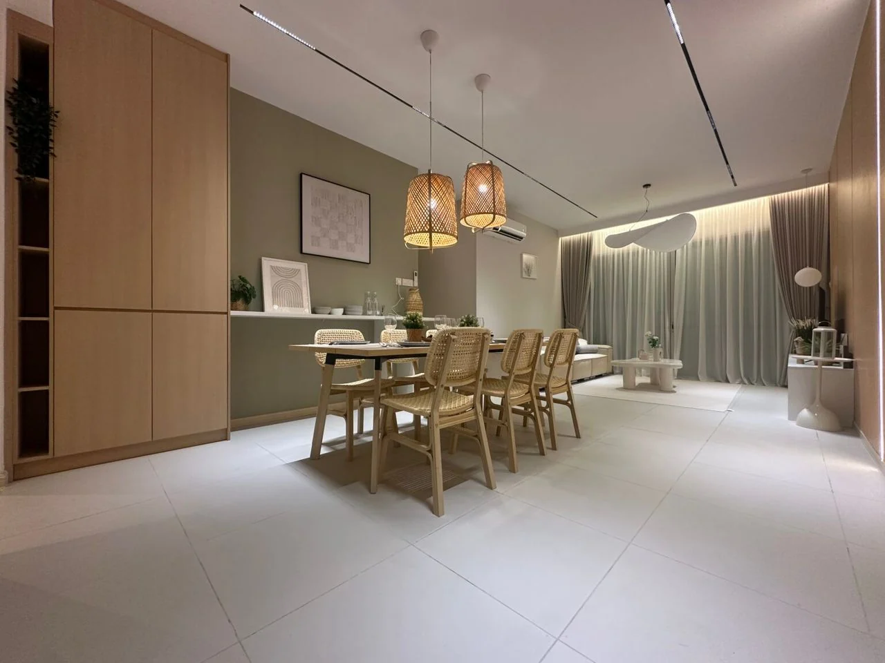 Goodwood Residence show unit living and dining hall