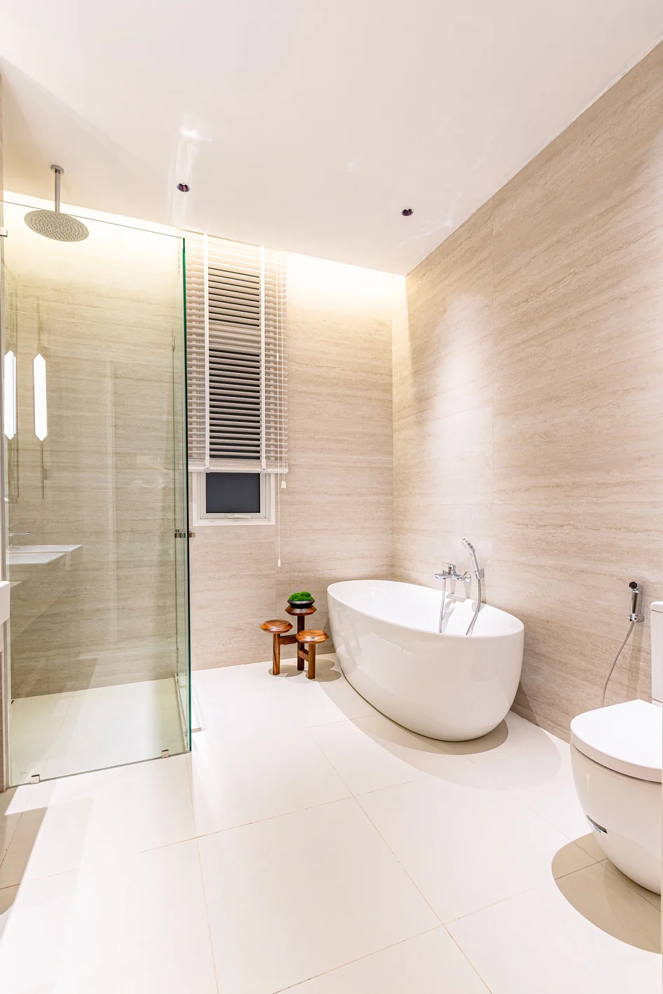 Cantonment Residence show unit master bathroom